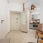 Na Poznanskiej Lejlighed *